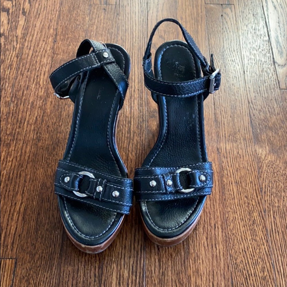 Banana Republic Wedge Sandals